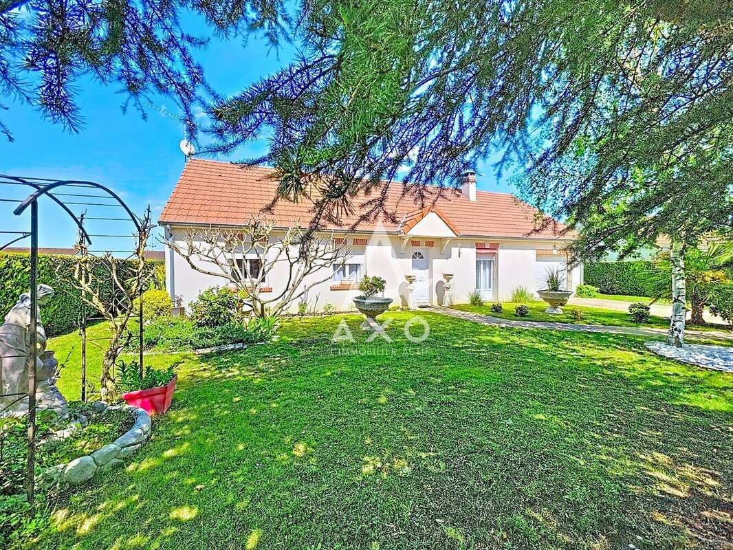Maison à CORQUILLEROY