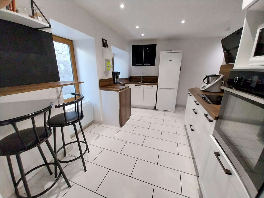 Maison à PONT-DU-CHATEAU