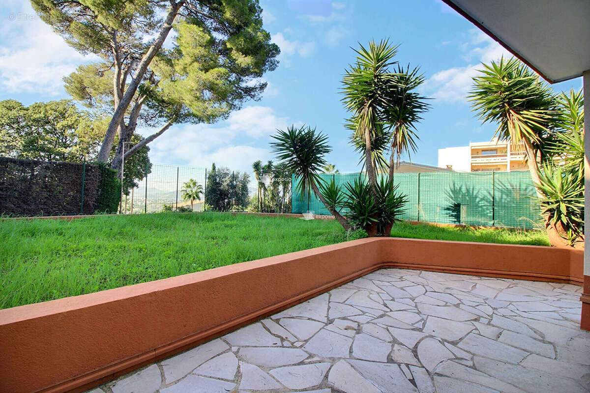 Appartement à LE CANNET