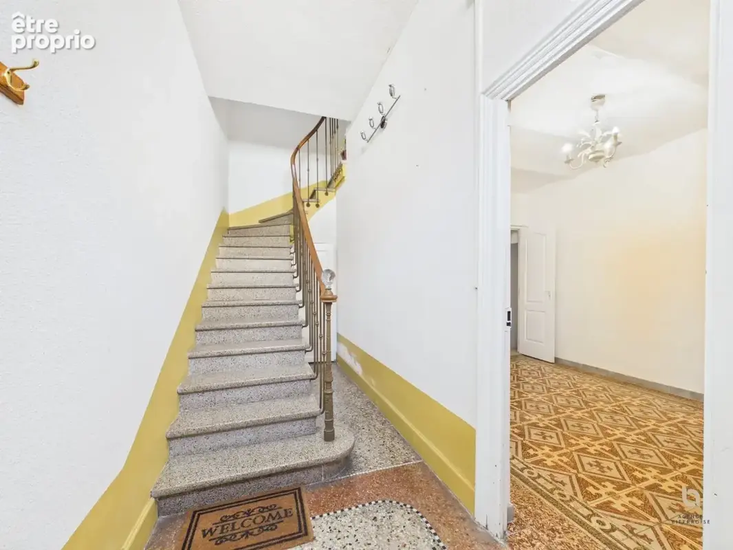 Maison de ville 115 m²  2 garages  terrasse & cour  fort potentiel - photo 6