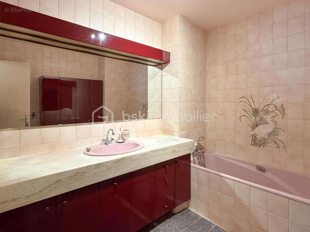 Appartement à LE PLESSIS-ROBINSON