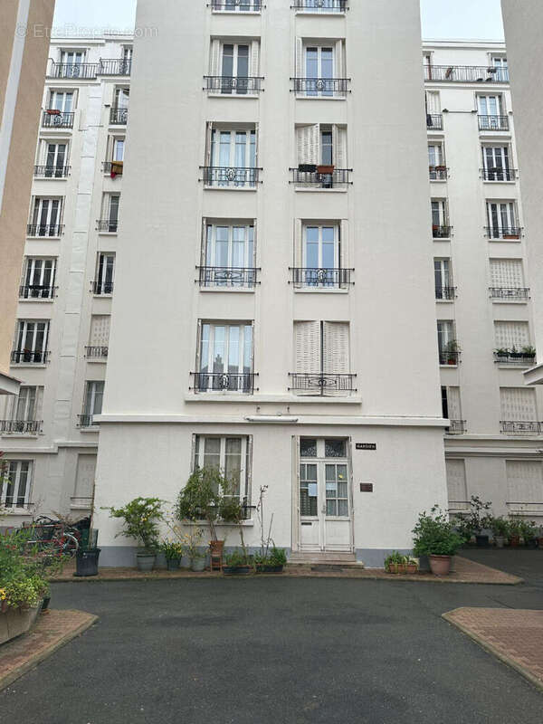 Appartement à PARIS-18E