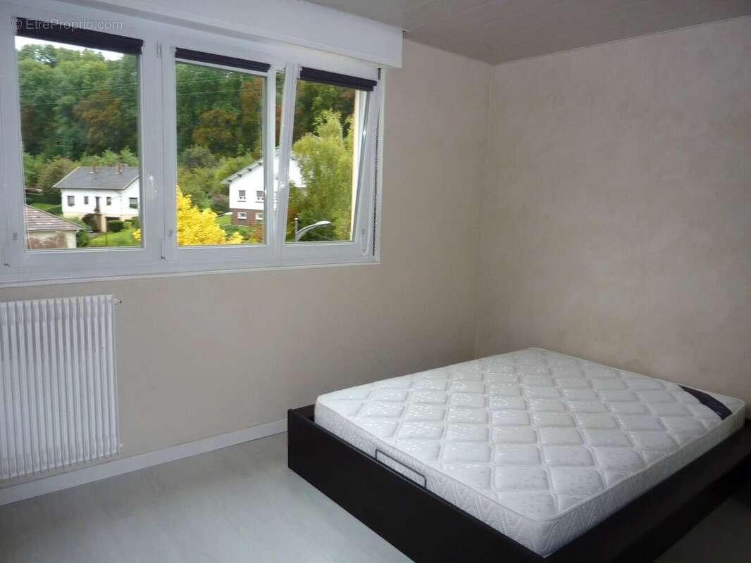 Appartement à GRAND-CHARMONT