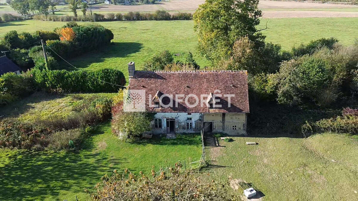 Maison à BELLOU-EN-HOULME