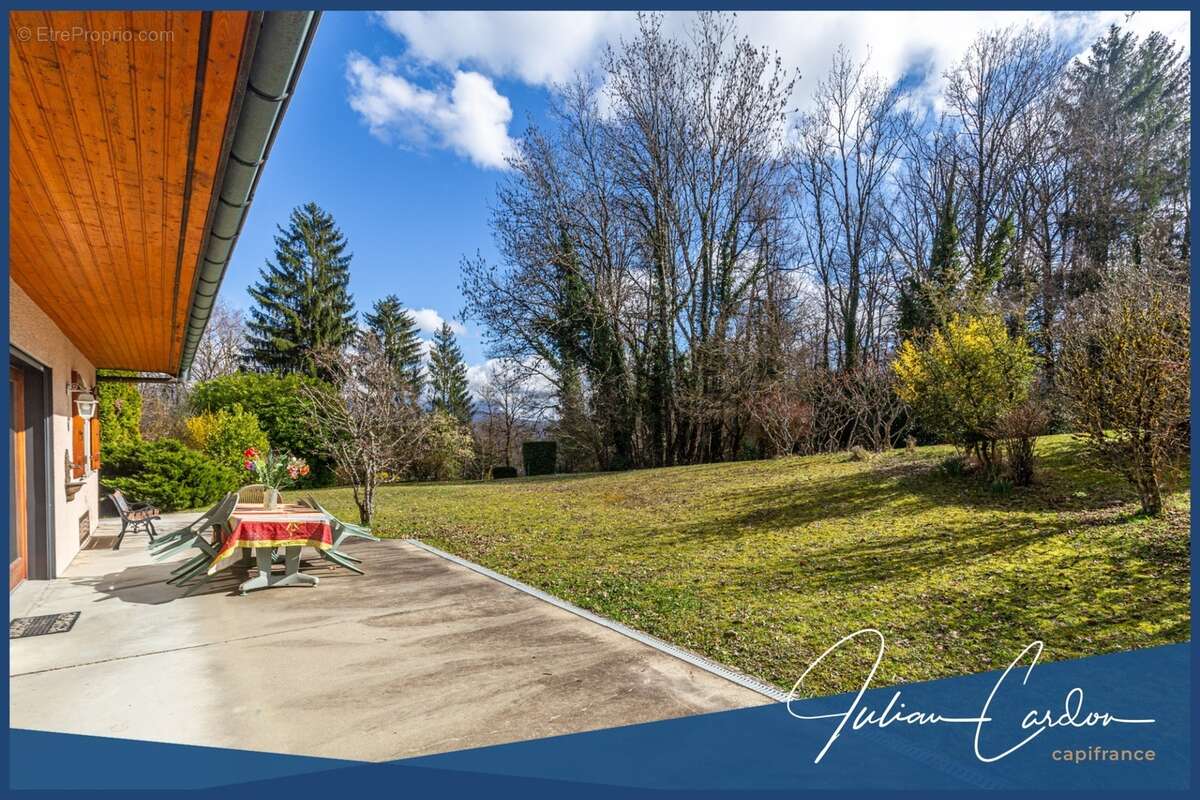 Villa d'architecte à vendre à Cuvat - photo 3