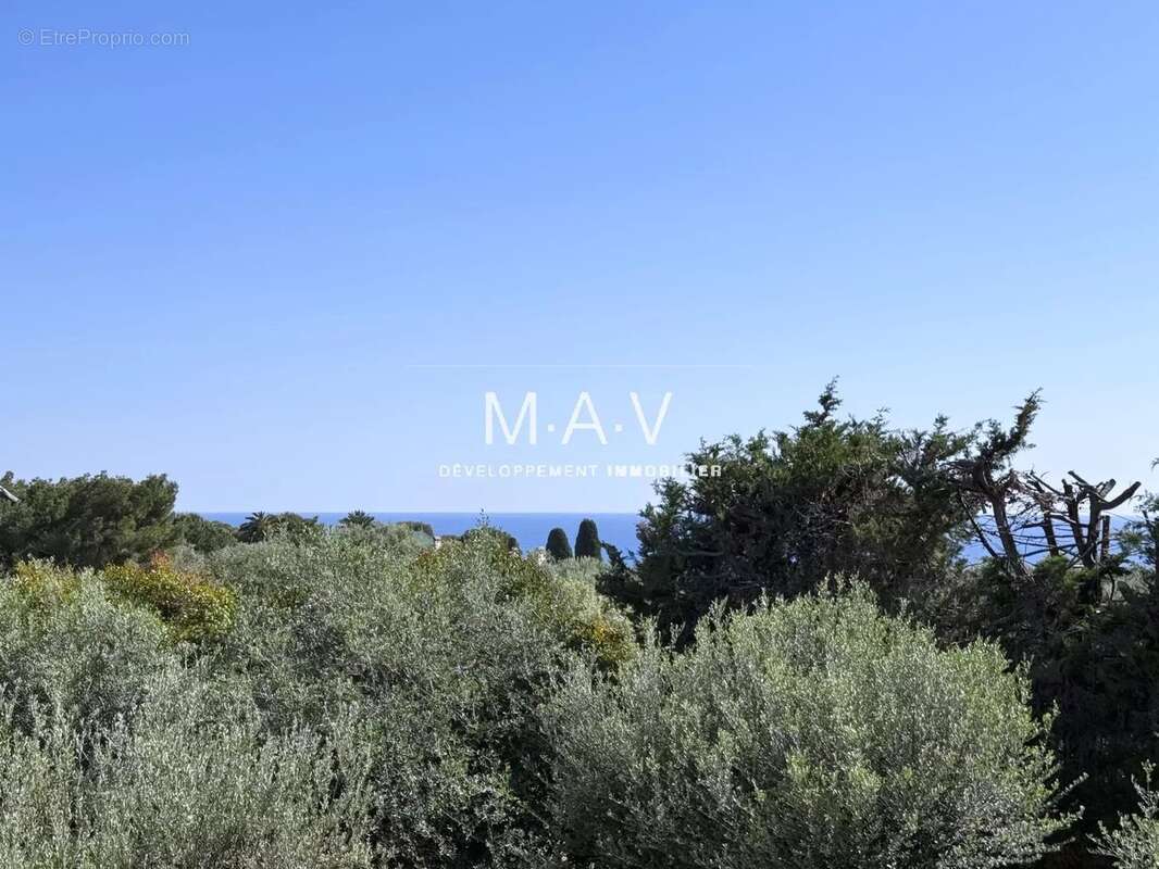 Appartement à ROQUEBRUNE-CAP-MARTIN