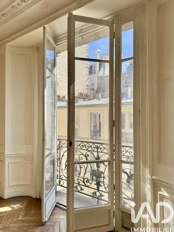 Photo 5 - Appartement à PARIS-17E
