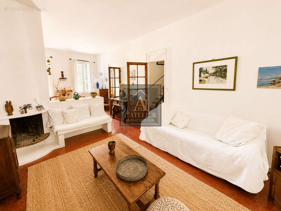 Elégante maison bourgeoise de caractère avec jardin au cœur du Mourillon - photo 8