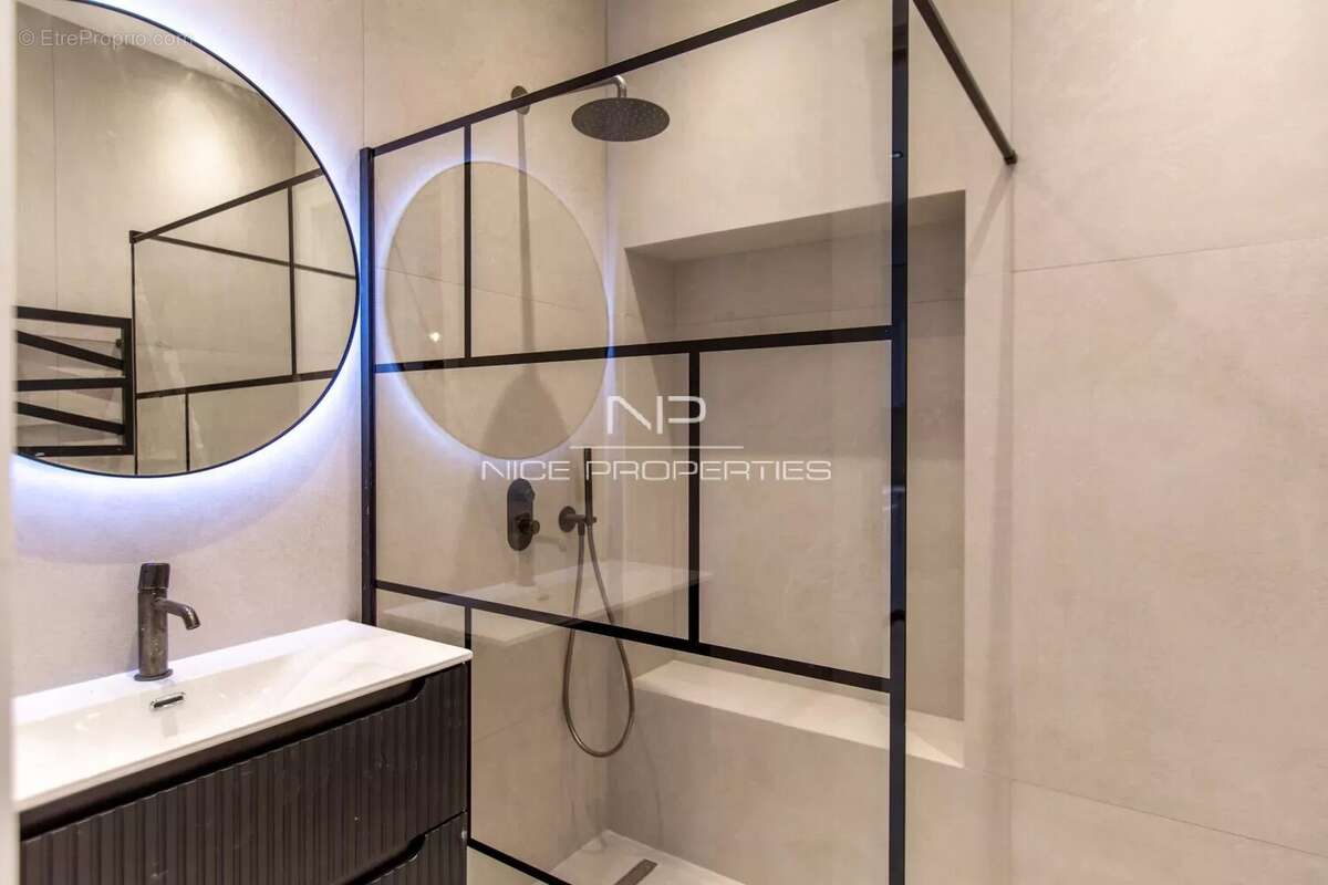 Appartement à VILLEFRANCHE-SUR-MER