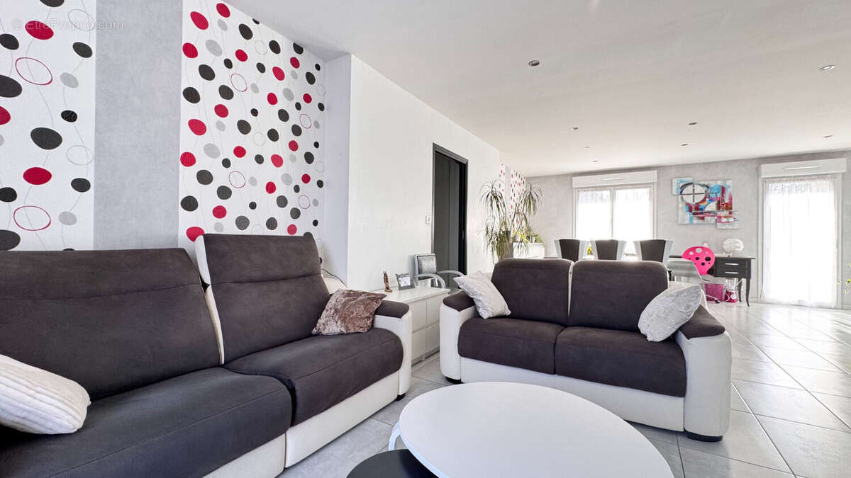 Maison à EINVILLE-AU-JARD