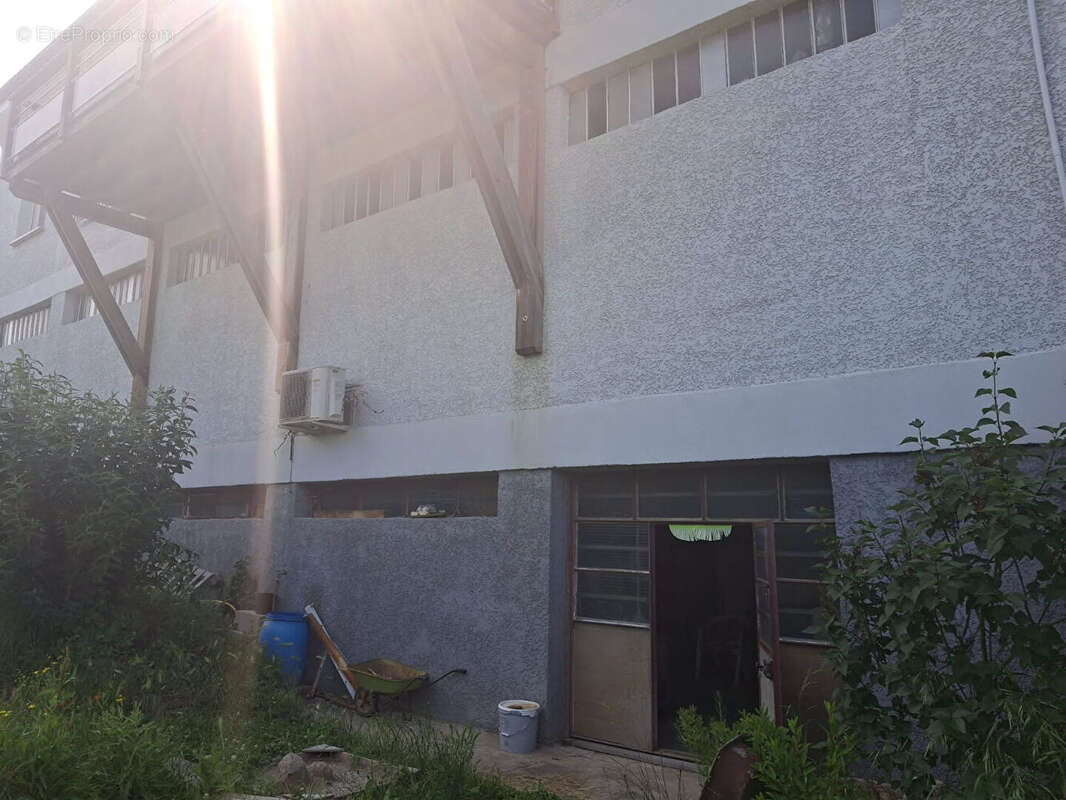 Photo 3 - Commerce à SAINT-FERREOL-D'AUROURE