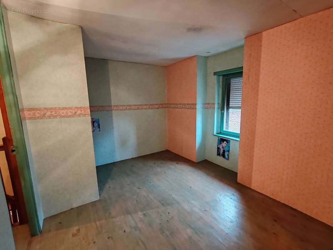Maison individuelle en brique à rénover - photo 10