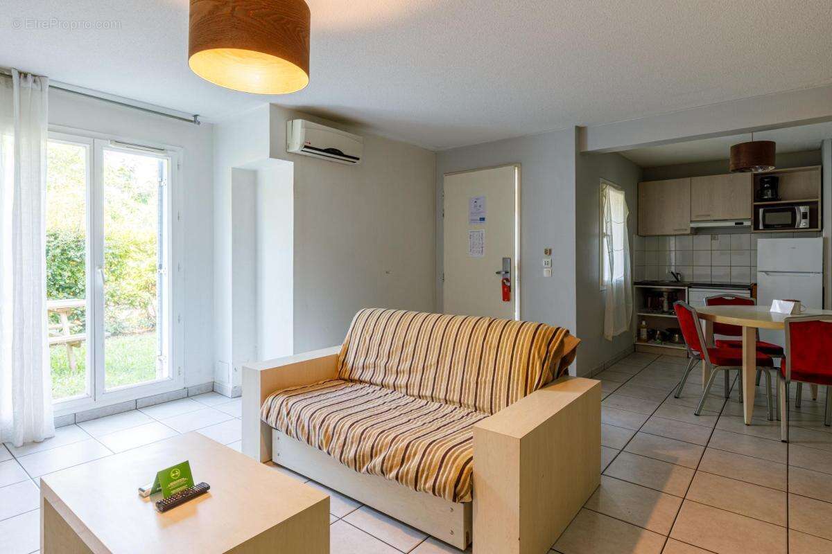 Vente appartement T3 - Résidence de tourisme  APPARTCITY à Saint-Jean-d'Illac - photo 3