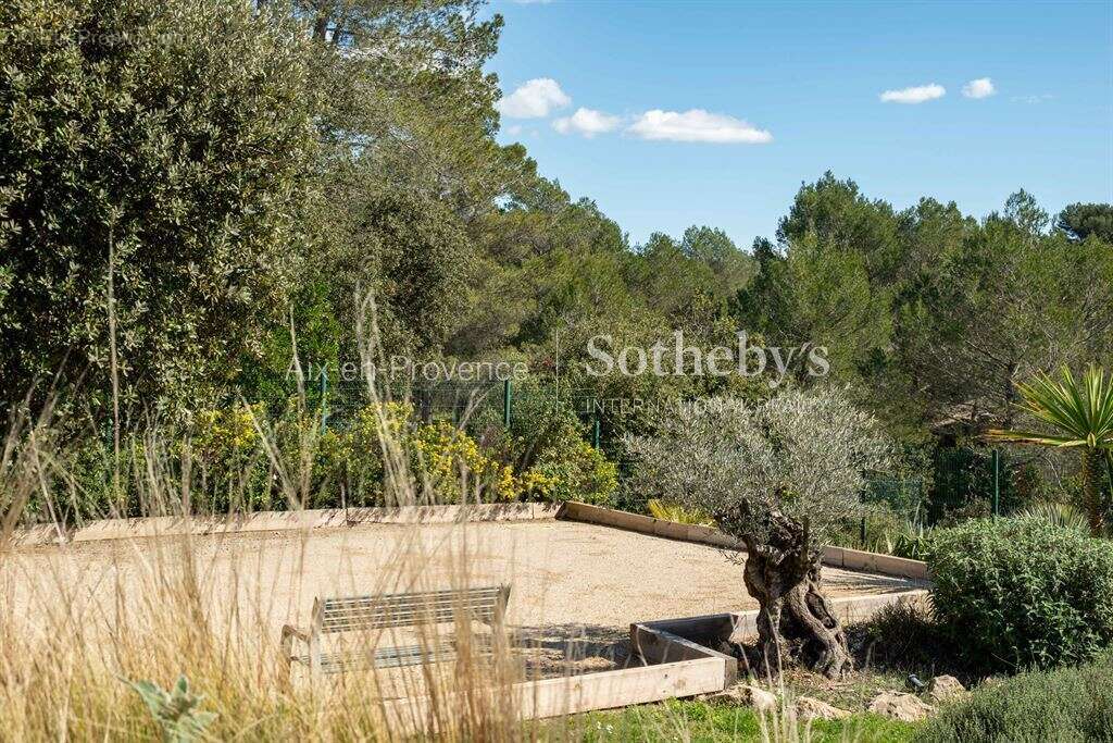 Propriété contemporaine avec vue sur la Sainte-Victoire - photo 6