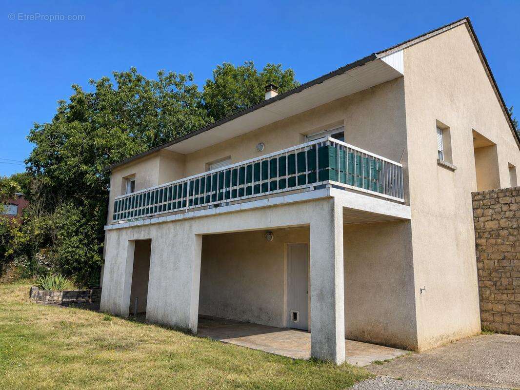 Maison à MONTROZIER