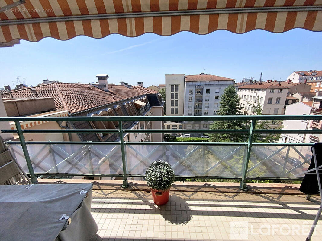 Appartement à LYON-1E