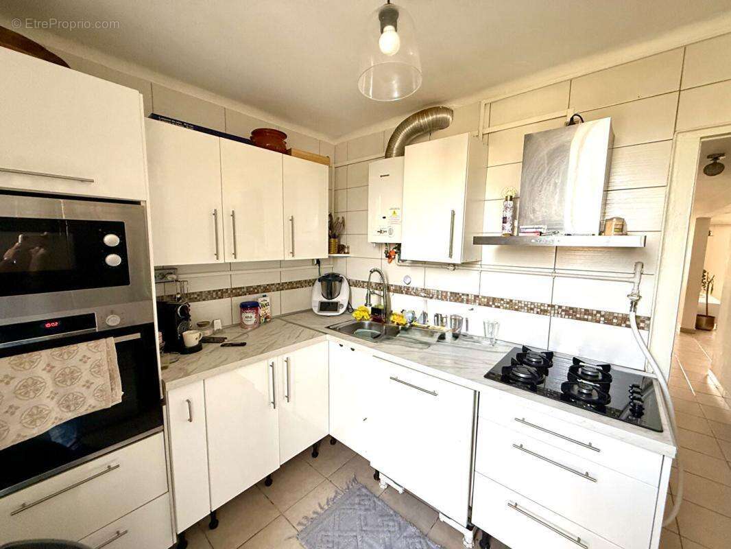 Appartement à MARSEILLE-15E