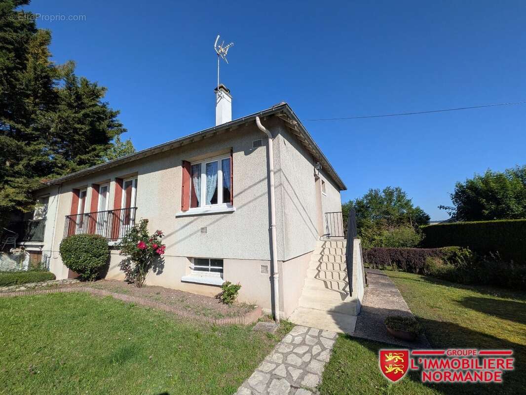 Maison à FRENEUSE