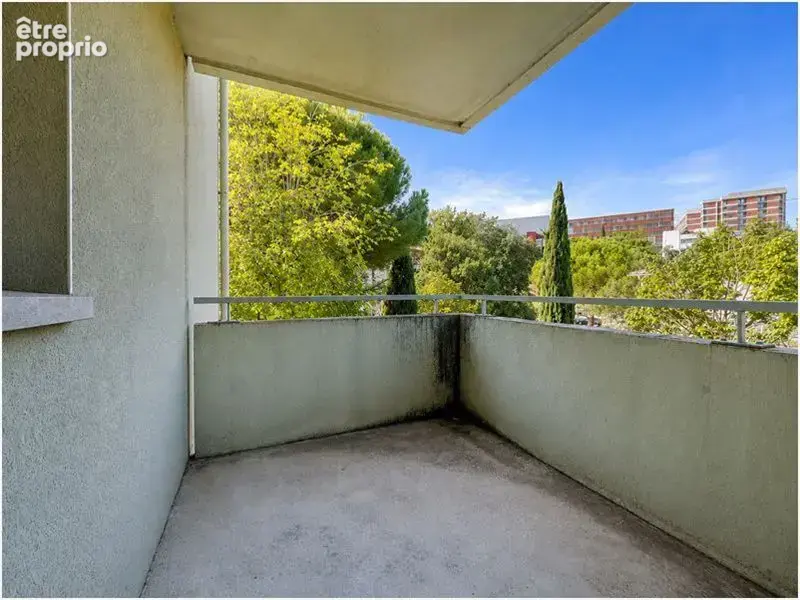Appartement T3 balcon et parkings - photo 5