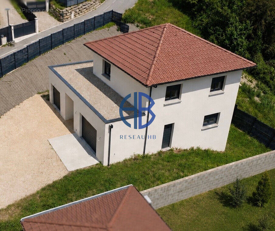 Maison à BOURGOIN-JALLIEU