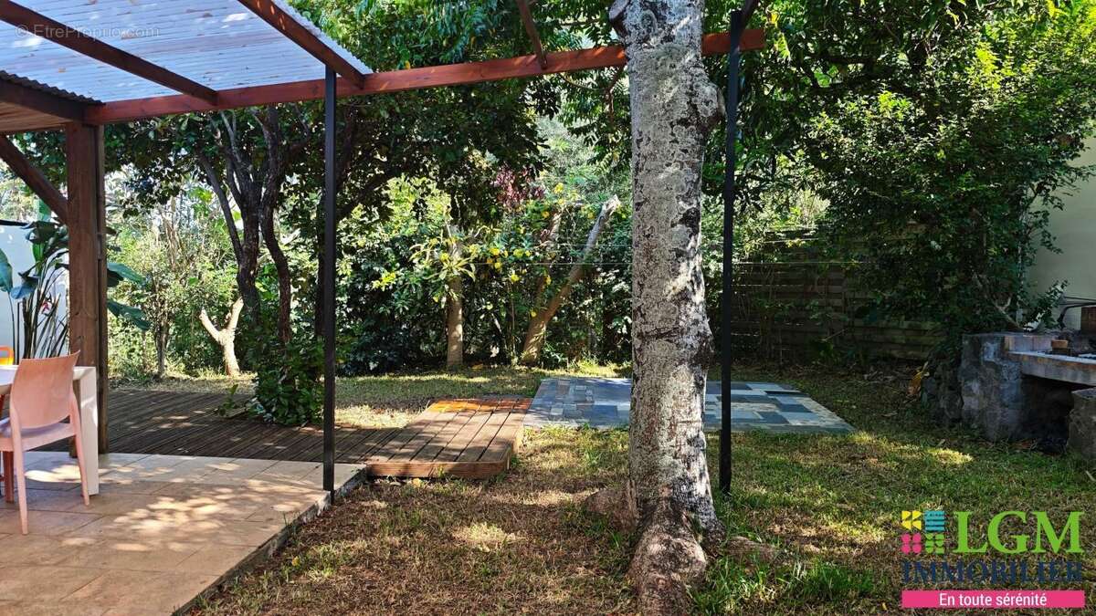 Maison à LA PLAINE-DES-PALMISTES