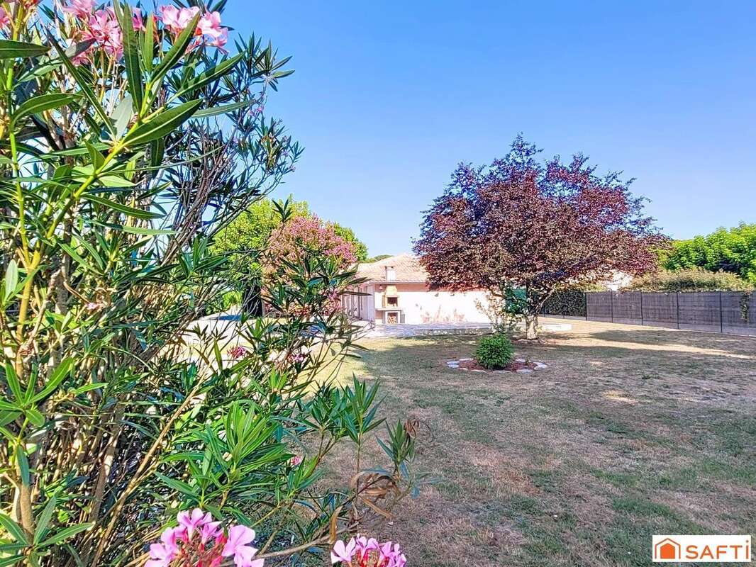 Maison 116 m² à Civrac-En-Medoc  - photo 2