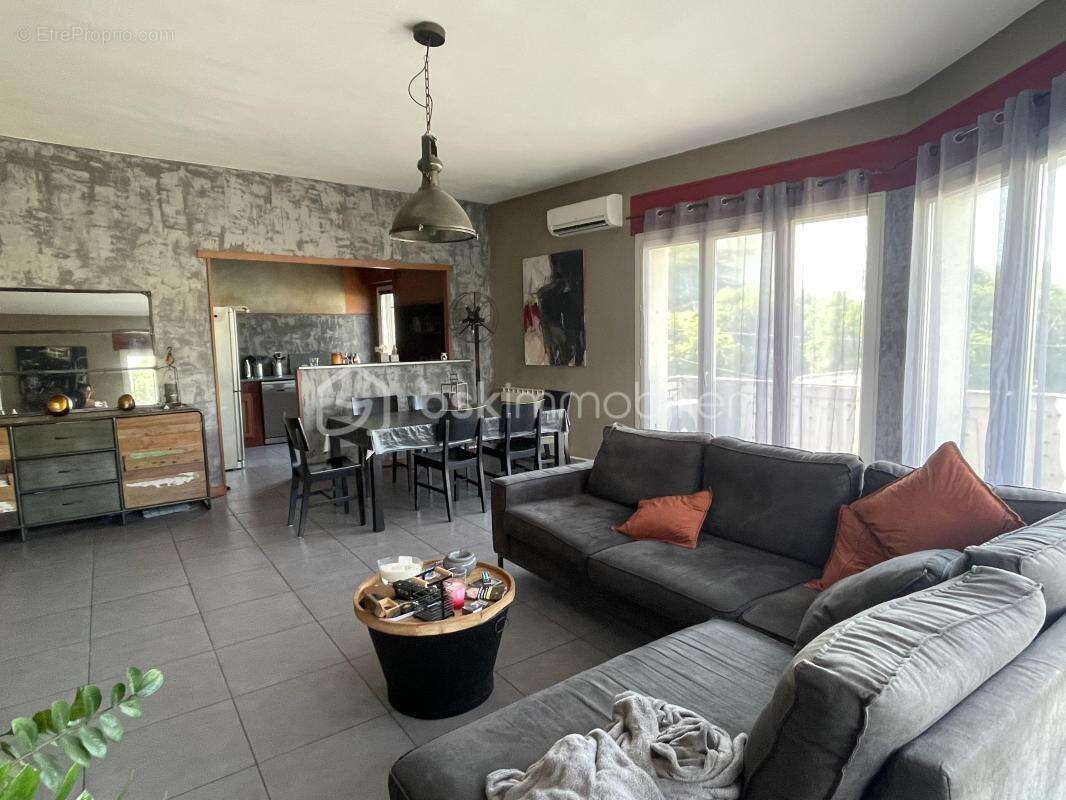 Appartement à NIMES