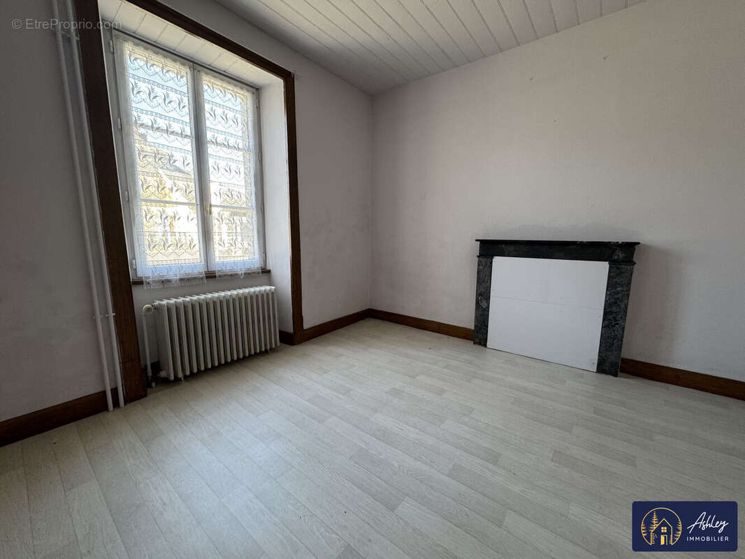 Maison à vendre YDES 4 pièces - Maison à YDES