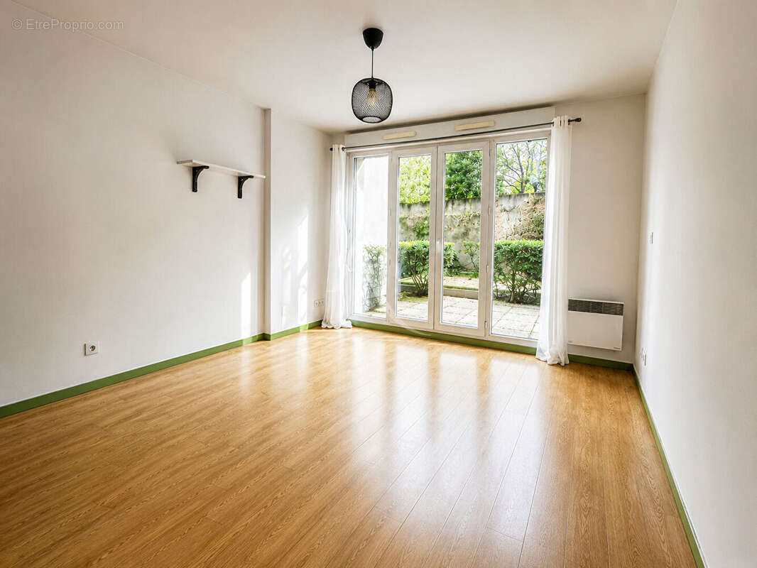 À vendre - T2 avec terrasse et stationnement - secteur Monselet / Procé - photo 2