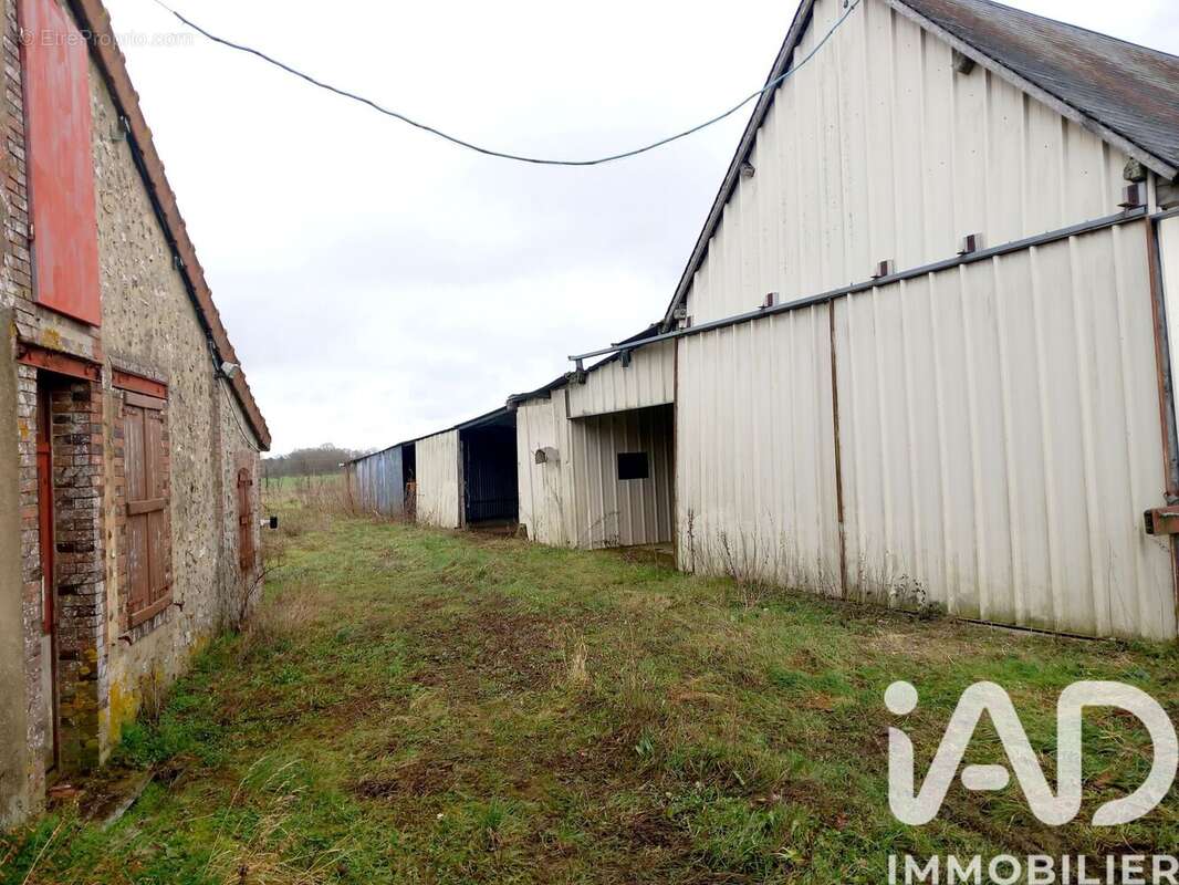 Maison 184 m² à Fretigny  - photo 4