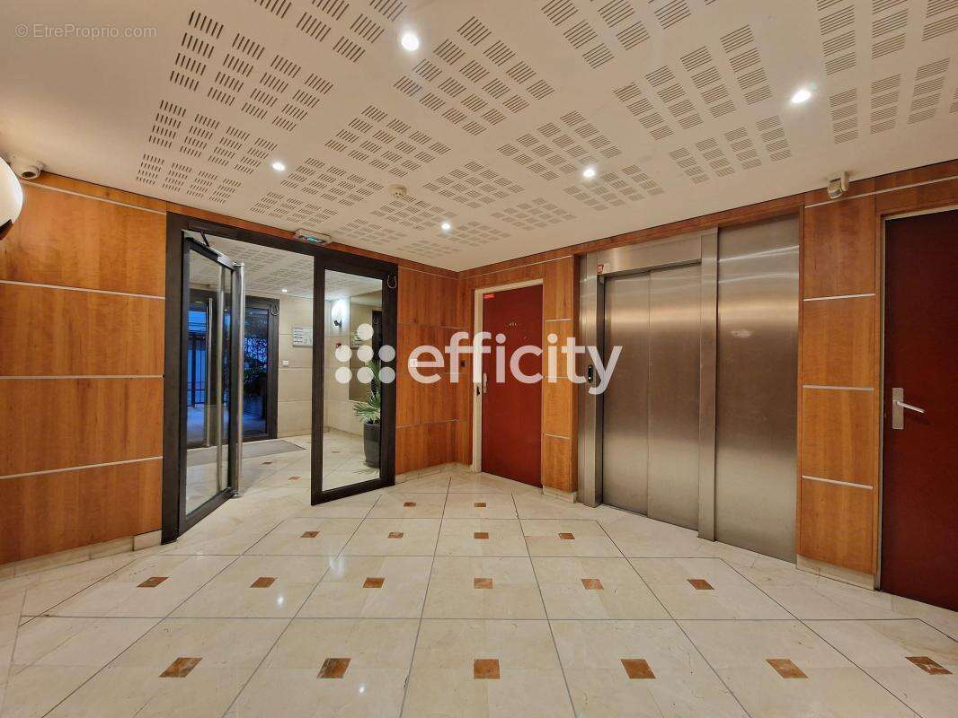 Parking à LEVALLOIS-PERRET