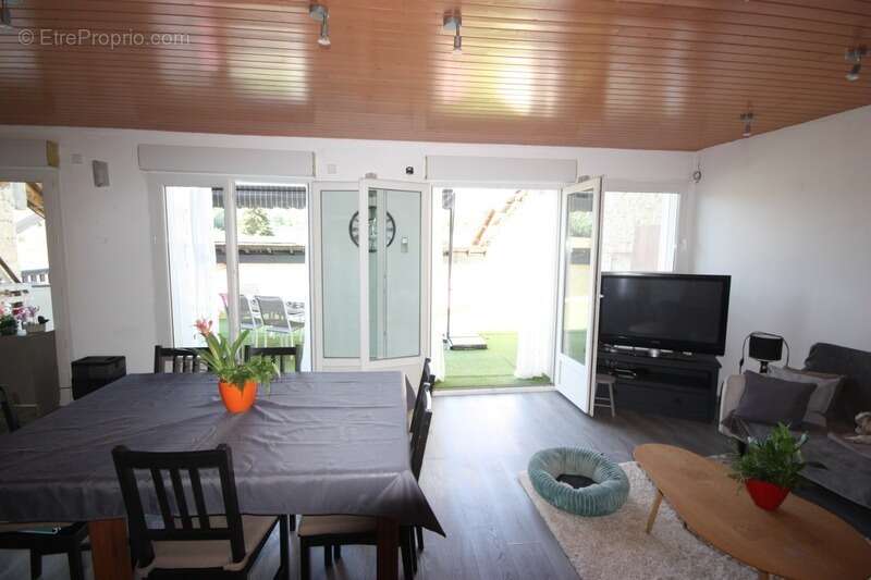 Maison à vendre 5 pièces ORDONNAZ (01) - photo 9