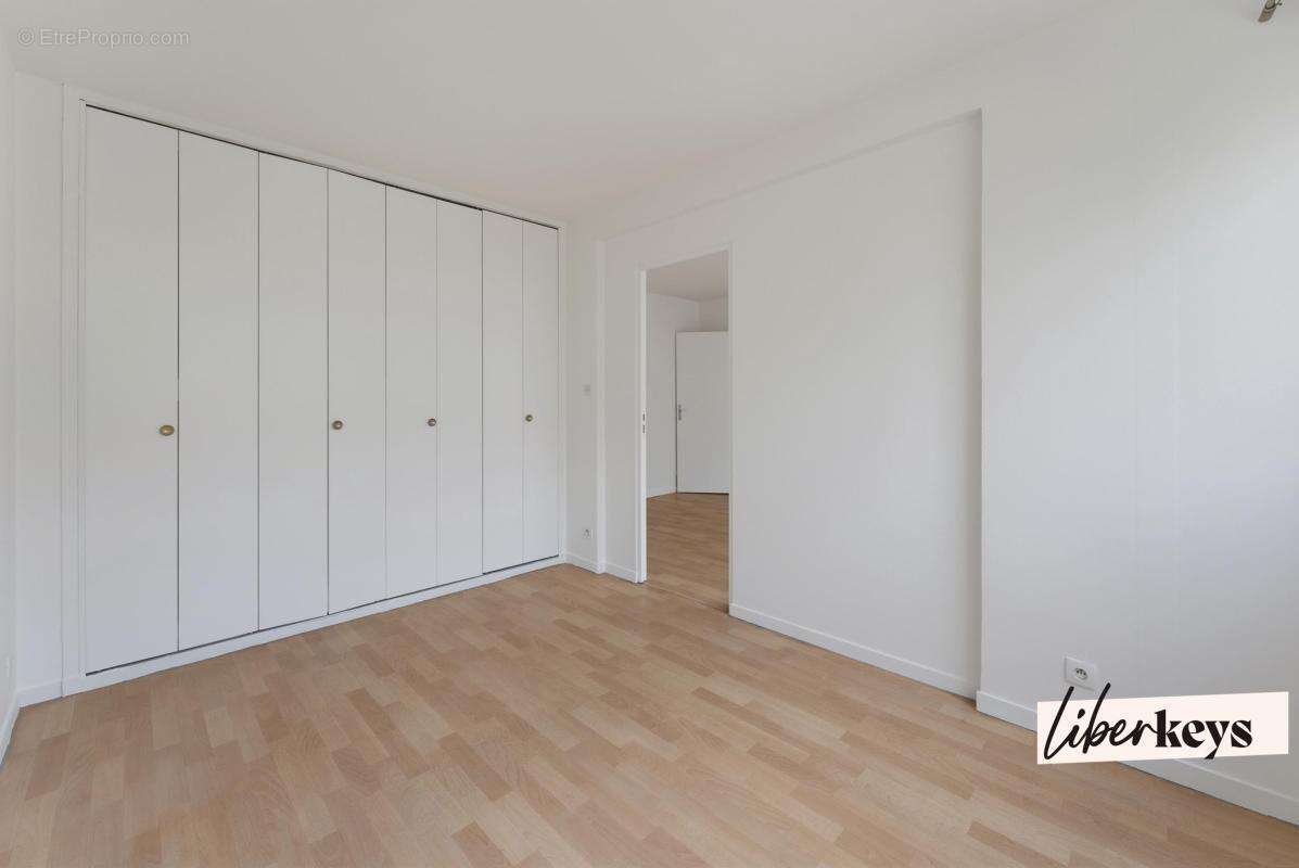 Appartement T2 40 m2 - Secteur Jardin Public / Chartrons - photo 3