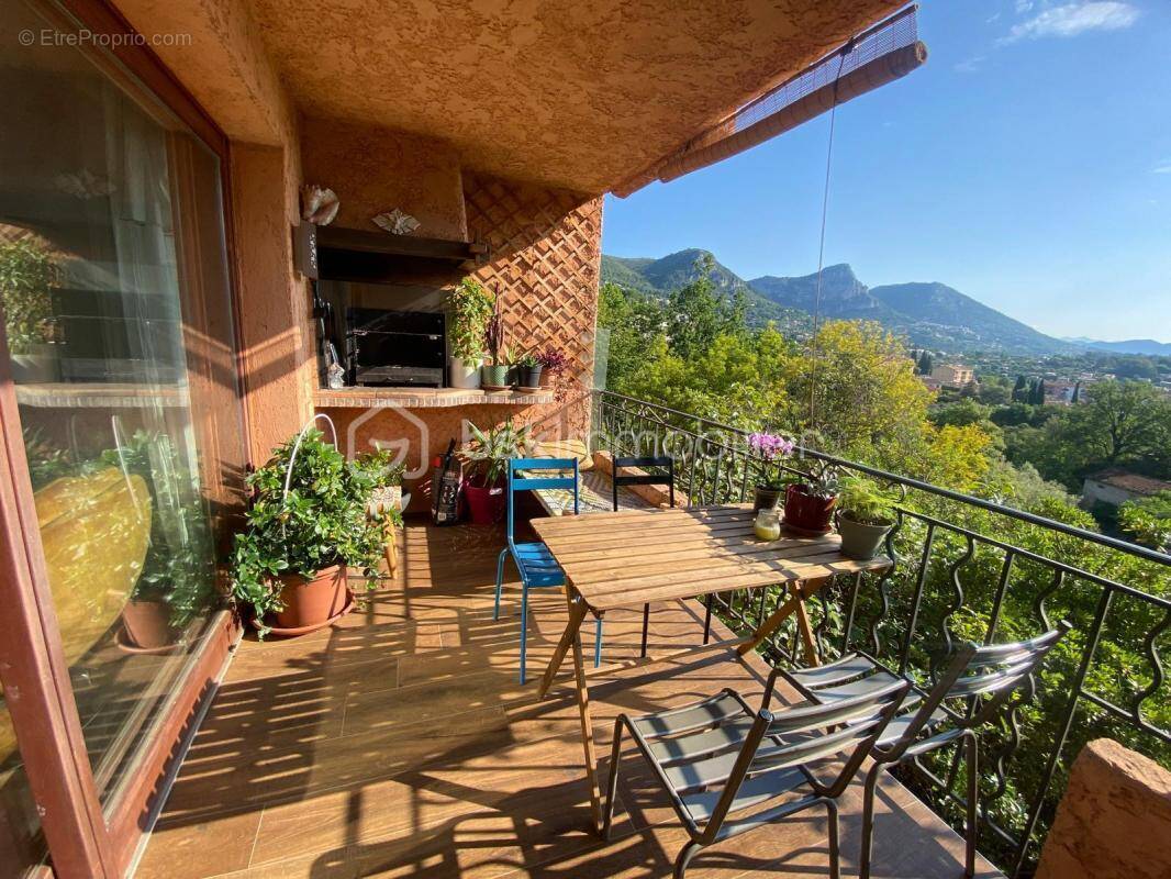 Appartement à VENCE