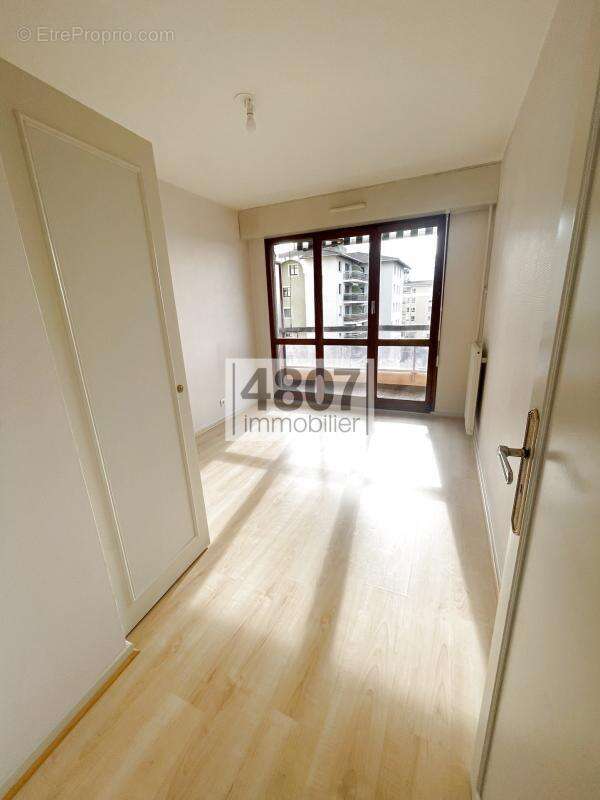 Appartement 85 m² à Gaillard  - photo 8
