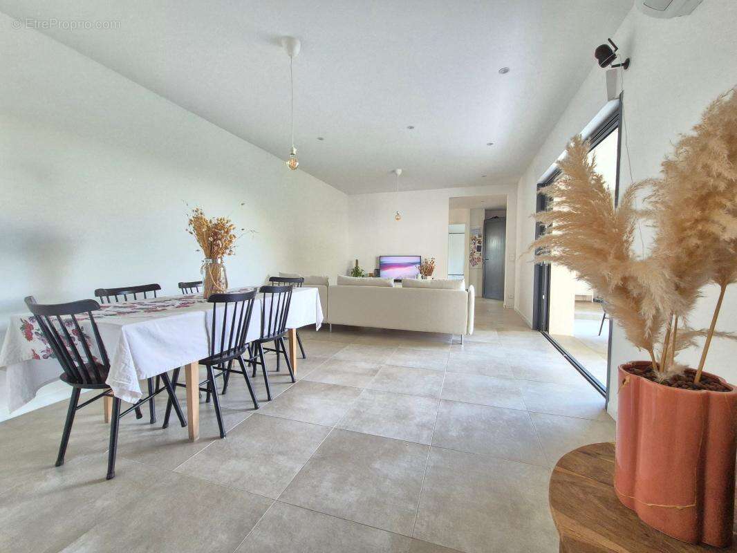 Appartement à SANARY-SUR-MER