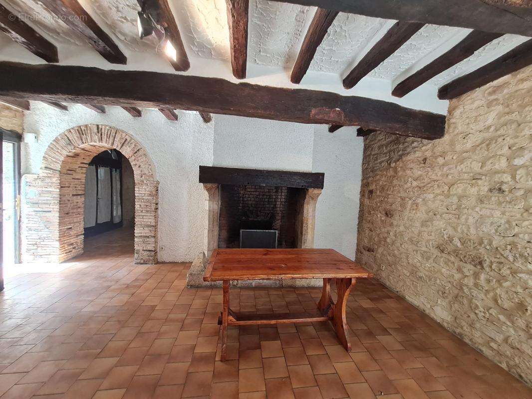 Maison à MONFORT