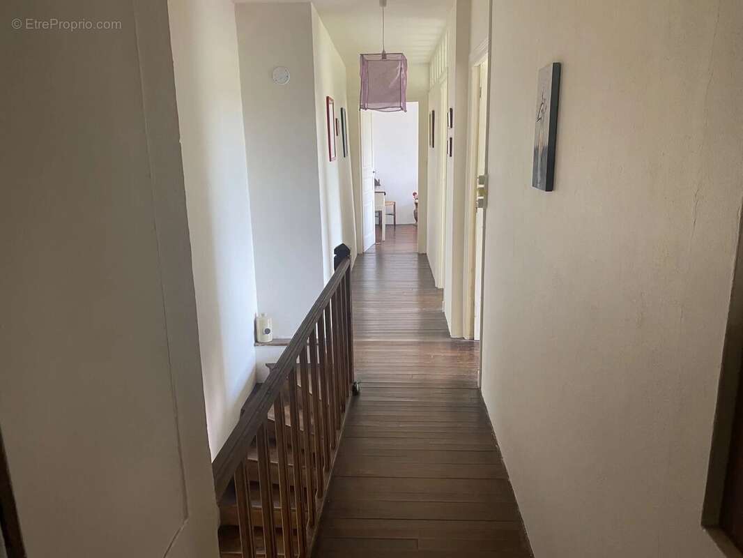 Maison à SALLES-LAVALETTE