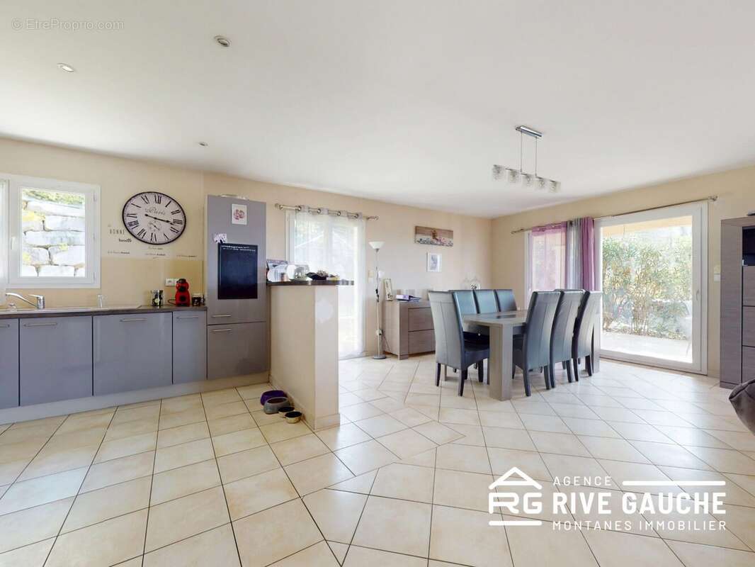 Maison à LE PEAGE-DE-ROUSSILLON