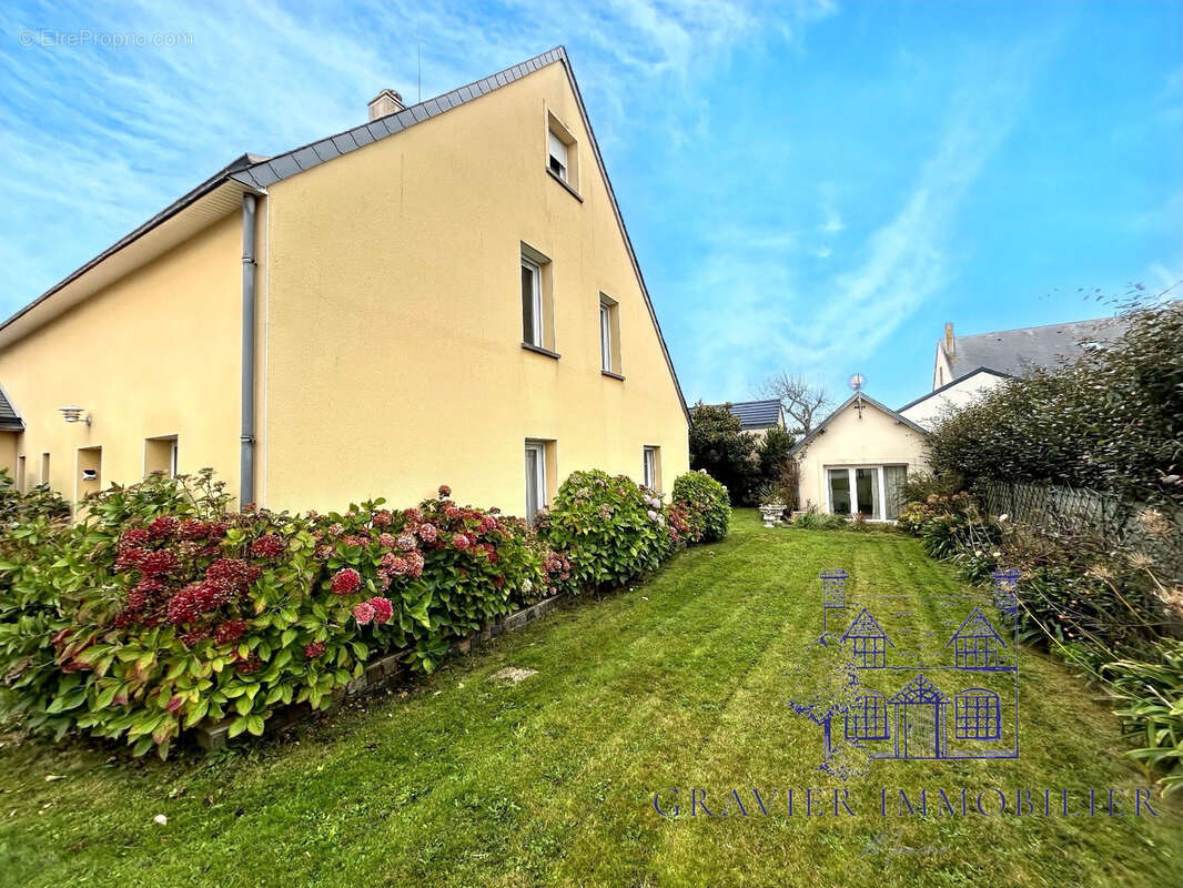 Maison à SAINT-GERMAIN-SUR-AY
