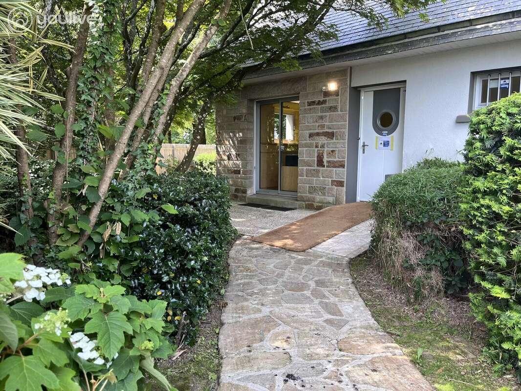 Maison évolutive au cœur de Fouesnant – 193 m² – Jardin clos de 966 m² - photo 6