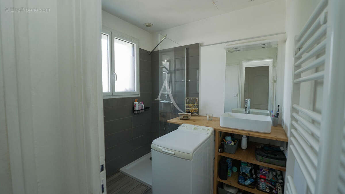 Maison à LE ROC-SAINT-ANDRE