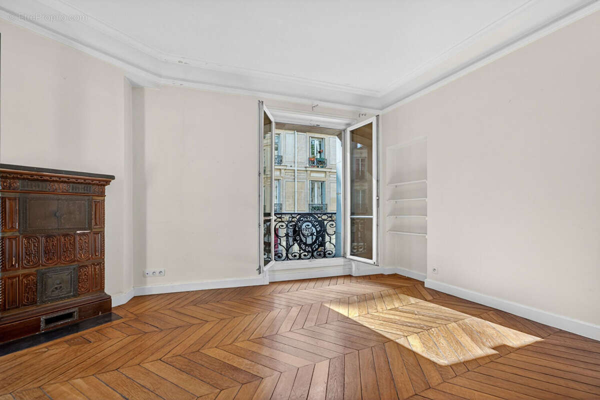 Appartement à PARIS-10E