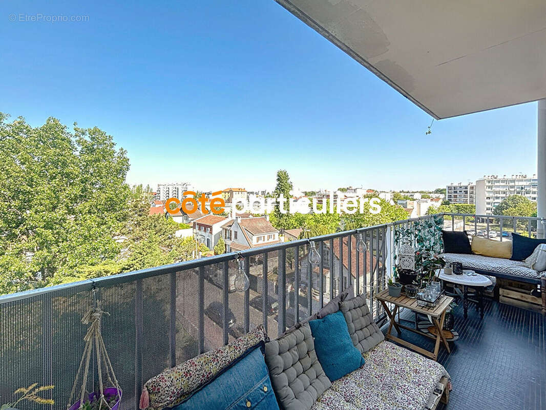 Appartement à SAINT-MAUR-DES-FOSSES