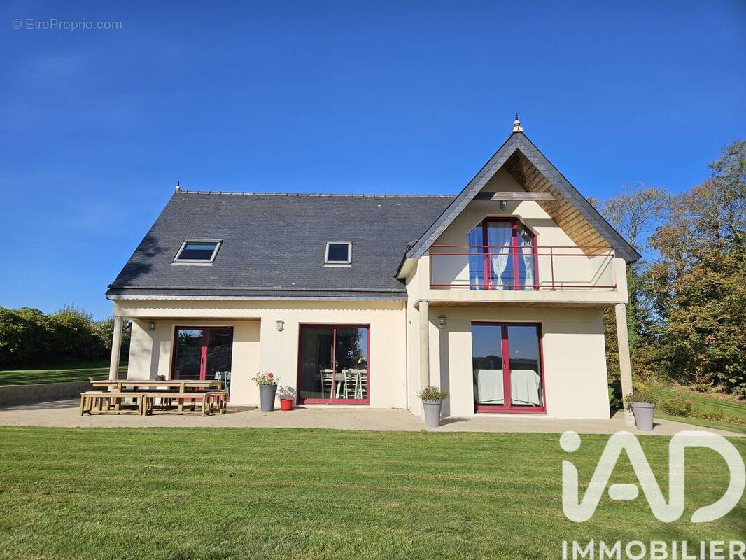 Photo 1 - Maison à GUERLESQUIN