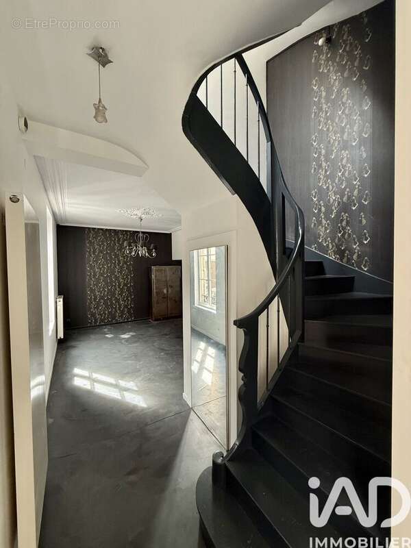 Photo 2 - Maison à REIMS