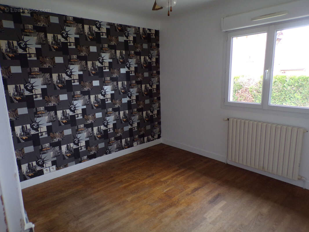 Maison 85 m² à La Guerche-Sur-L'aubois  - photo 8