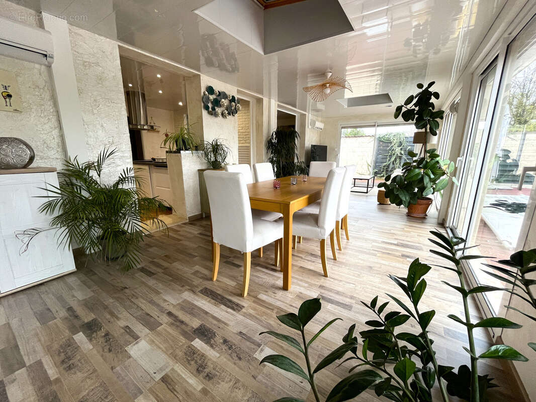 Maison à SAINT-MASMES