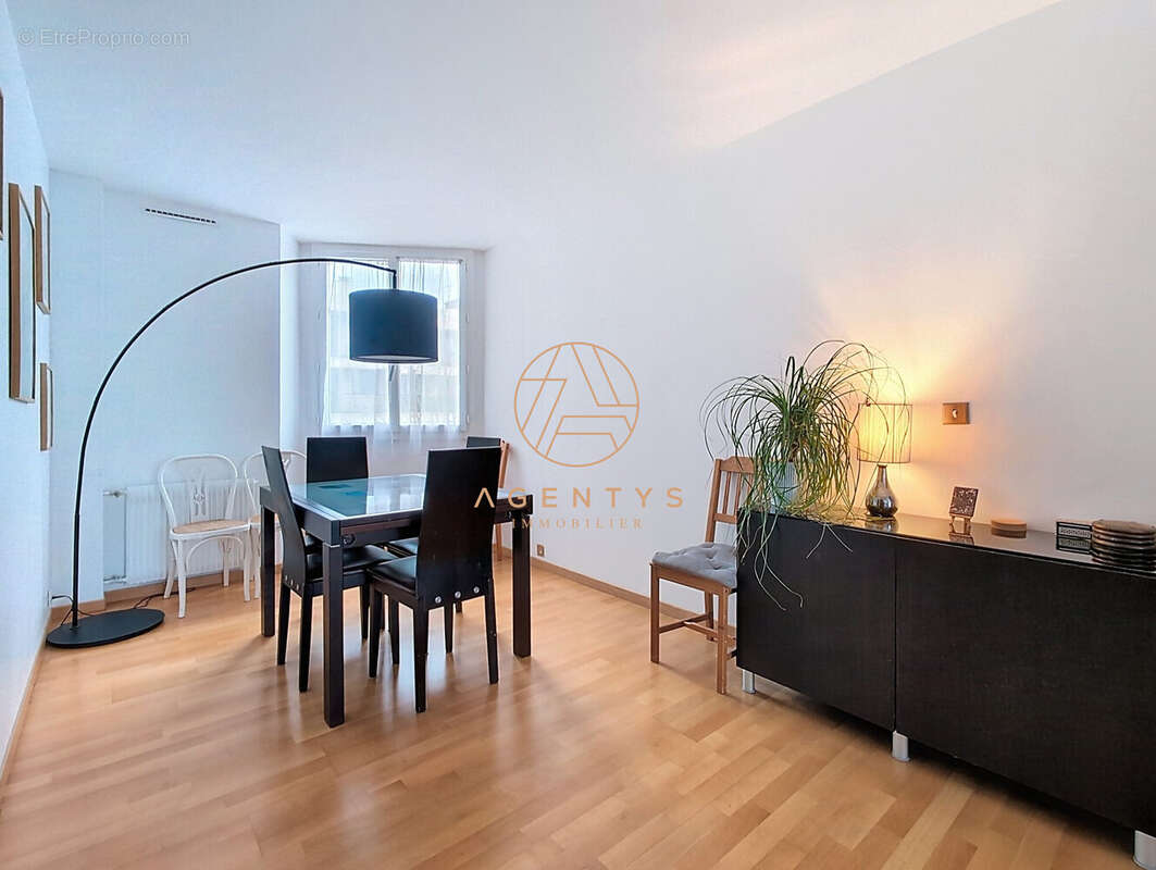 Appartement 101 m² à Saint-Maur-Des-Fosses  - photo 3