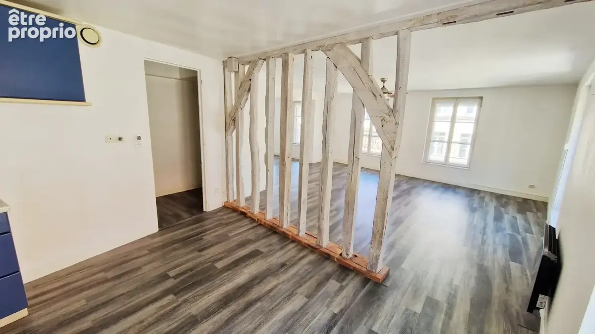Très bel appartement F3 - Ascenseur - Coeur de ville historique - photo 5
